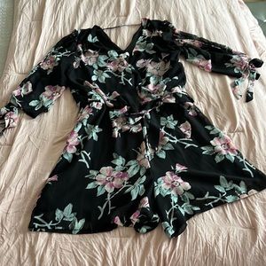 NY&Company Black floral dressy romper, size Large NWOT! Never worn!